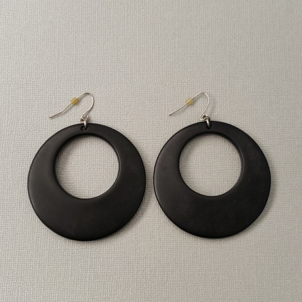 🔆3 for $15 Select jewelry🔆 Black hoop earrings